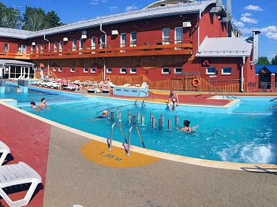 Бассейн в SPA-отеле "Источник"