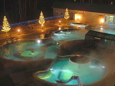 Бассейн в гостиничном комплексе "ОТБ"